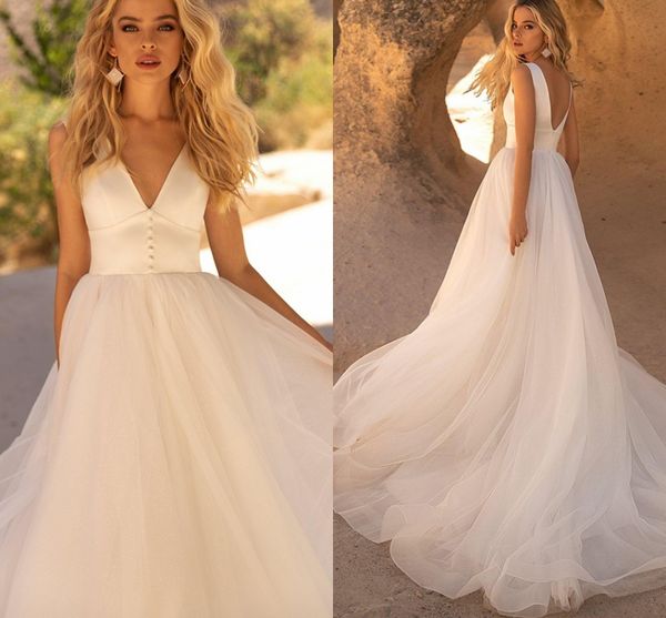 Простые пляжные свадебные платья 2021 Bridal Party Party Tulle Atin Отливная принцесса V шеи Vestidos de Nooiva Robe Mariage