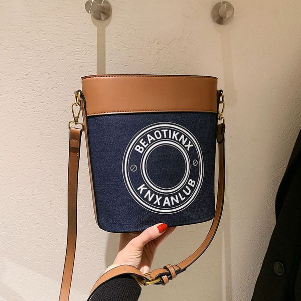 

2021 new fashion england bucket bag printed canvas letter one shoulder handbag
