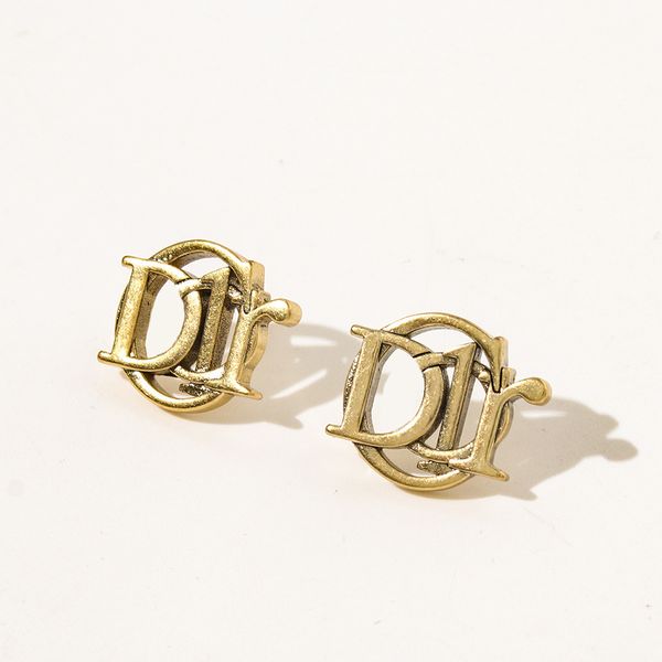 

2021 luxury designer jewelry french 2021 letter earrings simple fashion geometric round for women, Silver