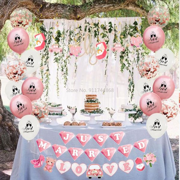 

party decoration pink flag confession balloon set wedding sweet proposal scene atmosphere setting surprise layout