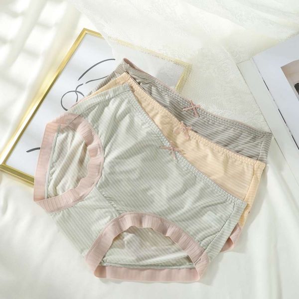 

lovely girls' underwear middle waist stripe print hip lifting briefs comfortable women's traceless trouser, Black;pink
