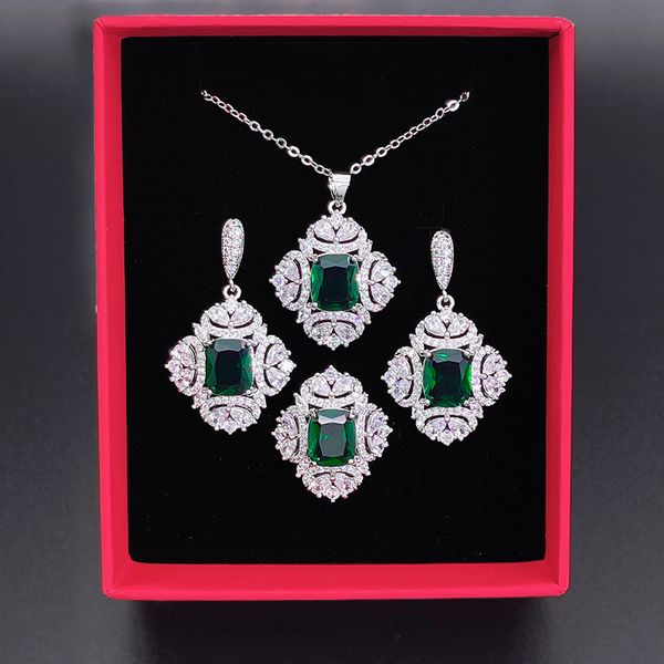 

kaidimei temperament clavicle chain necklace women's color treasure simulation green diamond pendant, Silver