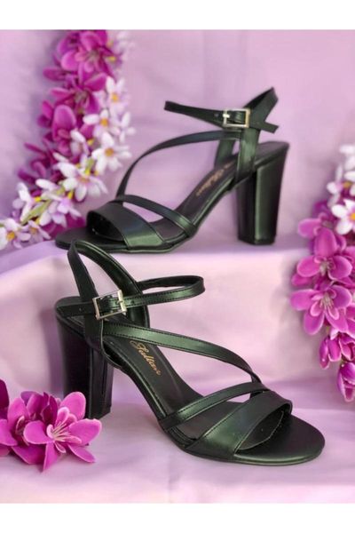 

sandals women's cross strappy heels black