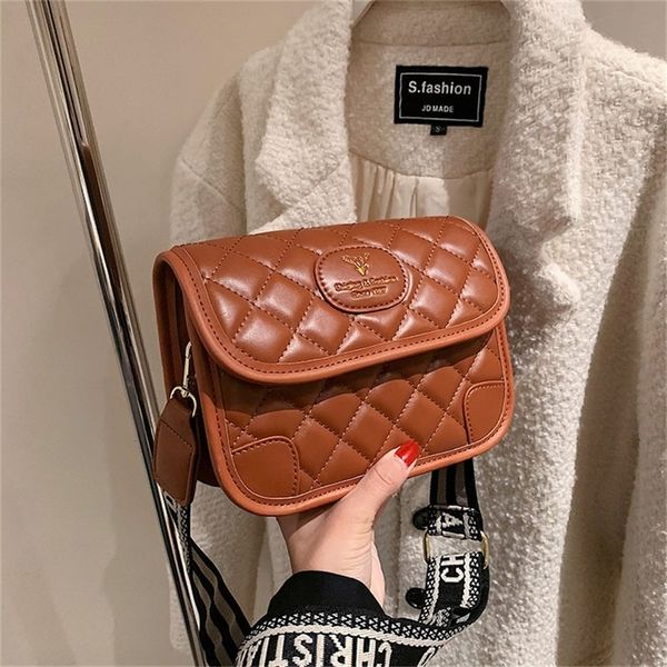 

designer sale saddle women's new autumn winter fashion broadband single shoulder messenger bag textured embroidery bag wholesale store
