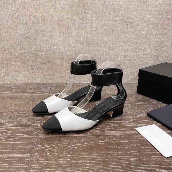 

2021 spring and summer new pointed light mouth color matching low thick baotou bag heel hollow sandals for women, Black