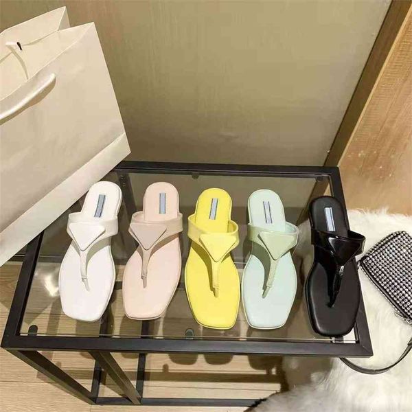 

70% off wholesale sandals flip-flops new in summer wear cool slippers on the beach, Black