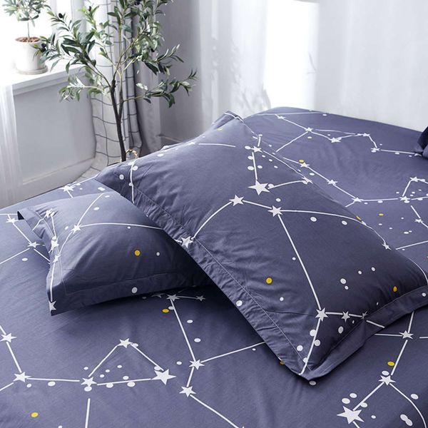 

a pair of cotton pillowcase with twill fabric, White