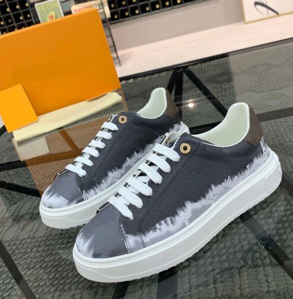 

2021 men's and women's casual sports shoes with classic print waterdyed cowhide lining, Black