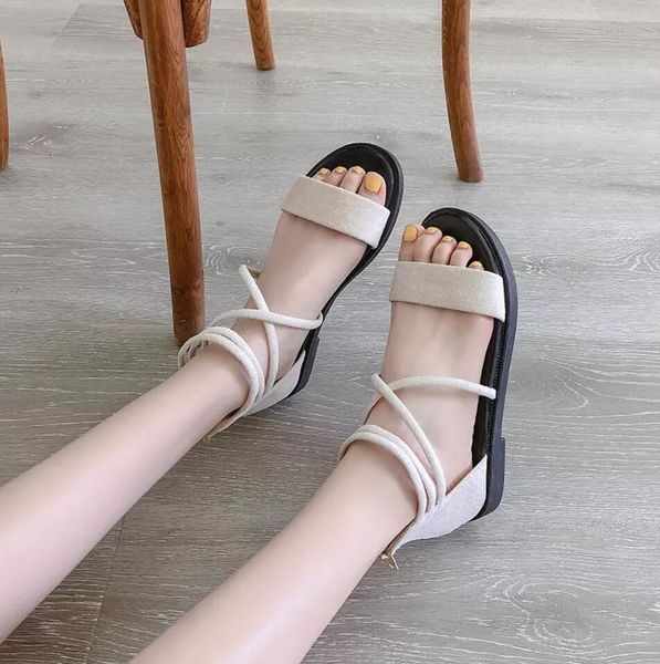

fashion flat sandals, Black