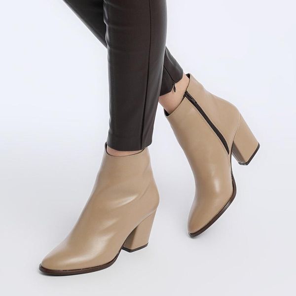 

boots 20k-232 nude female, Black