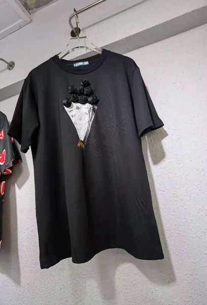 

p family 21s summer new letter three dimensional flower bouquet decoration short sleeve round neck creative loose t-shirt female, White