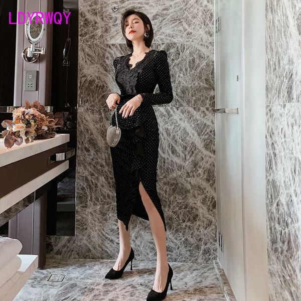 

autumn and winter korean version of women's v-neck split lace stitching velvet dress 210603, Black;gray