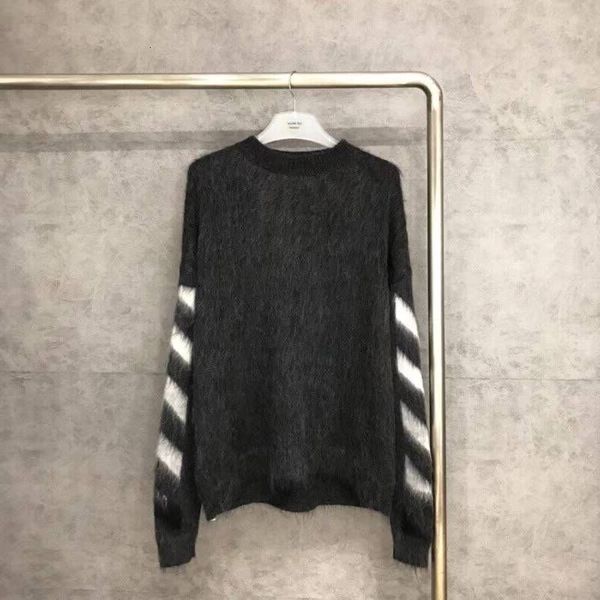 

white winter off autumn style gray gradient arrstyle mohair men's and women's t-shirt sweater level 3 anti pilling, Black