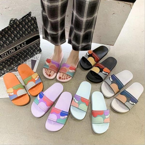 

summer leisure home sandals, male and female couple rubber bath slippers, soft bottom slippers, Black