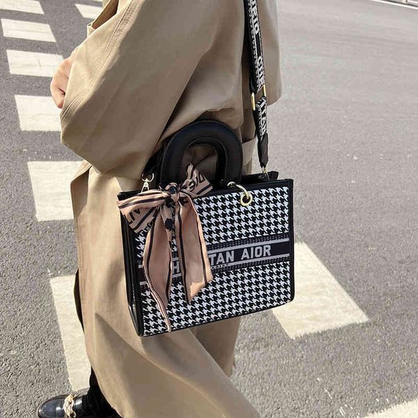 

72% off bag 2022 designer bags autumn winter portable one shoulder women's new fashion high-capacity checkerboard texture versatile for