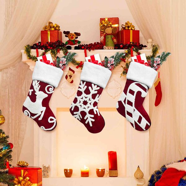 

2022 new gift bag white three-dimensional embroidered snowflake sleigh deer socks christmas decorations