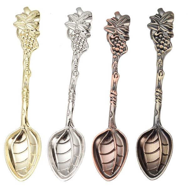 

spoons 4pcs zinc alloy dessert scoops lovely ice cream (assorted color)