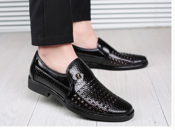 

2021 summer sandals with new style fashion low heel round head men's sandals @132, Black