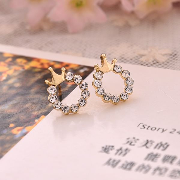 

2021 fashion personality simple new women's electroplating alloy pearl earrings, Golden