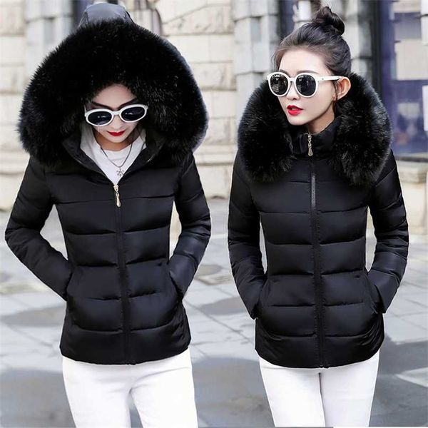 Giacca femminile inverno Cappotto con cappuccio Cappotto Falke Fur Collar Parka Donna Plus Size S-6XL Donne da donna in basso 211018