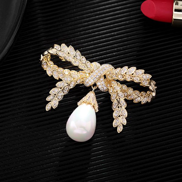 

pave cubic zirconia pearl bowknot brooches fashion suit pins 2021 arrival korea design brand wedding corsage accessories, Gray