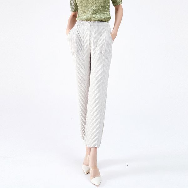 

capri spring miyake artisanal plied high-waisted women's trousers in a straight fashion long white pants, Black;white