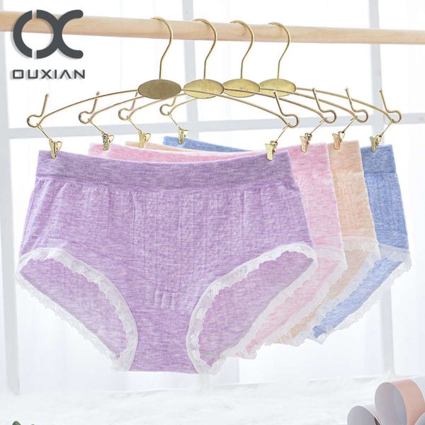 

girls' middle waist cotton crotch lace thin breathable triangular shorts, Black;pink