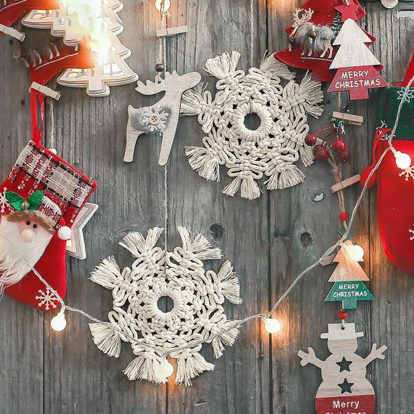 Tappetini rotondi Modern White Snowflake Tovaglietta in cotone Ornamento natalizio Tappetino da tavola fatto a mano resistente Tazza da tè Tazza da caffè 2 pezzi Home