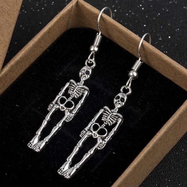 Punk Retro Schädel Durchbohrte Anhänger Ohrringe Titan Stahl Ohr Geist Nägel Persönlichkeit Halloween Wesentliche Schmuck Geschenk Stud