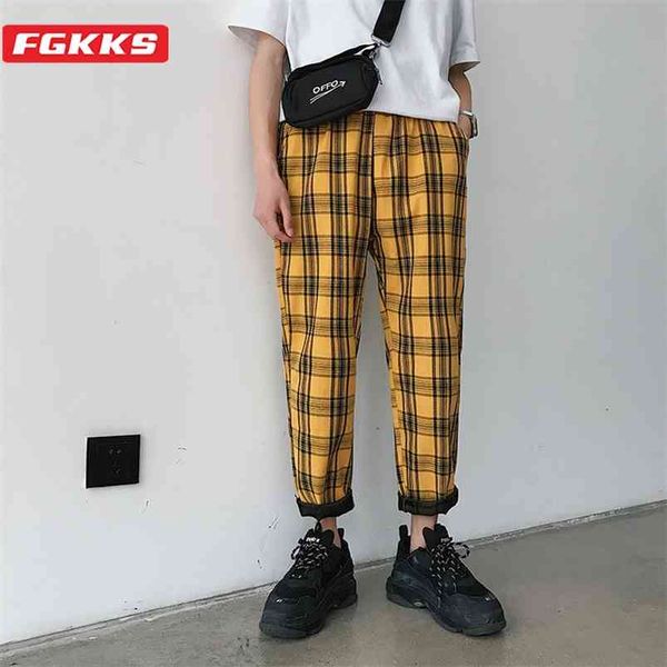 

fgkks brand streetwear plaid pants male casual joggers mens straight trousers plus size hip hop harem men 210715, Black