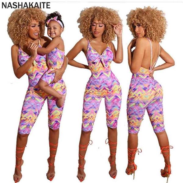 

nashakaite mom and daughter matching clothes summer floral printed mommy me jumpsuit family look mother daughter 210724, Blue