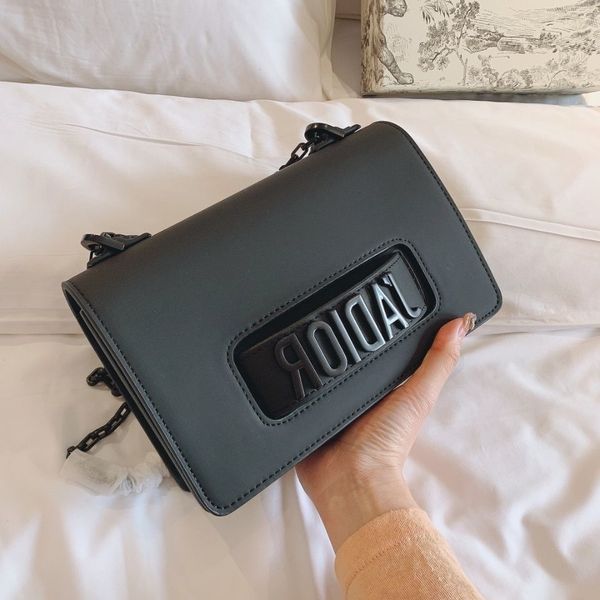 

casual handbag di2021 d dice and fashionable one shoulder messenger chain frosted leathereilv