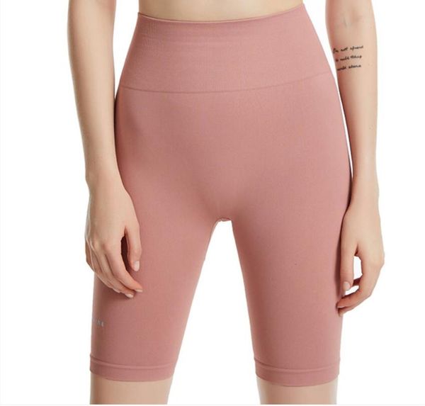 

2021 women's elastic hip-lifting fitns seamls five-point pants yoga sports shorts, Black;white