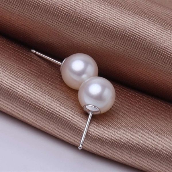 

fashion plated pearl earrings small gift