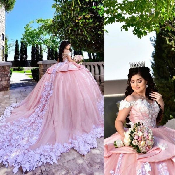 Sexy 2021 blush rosa quinceanera vestidos de baile fora do ombro 3d floral renda apliques flores contas cristal mangas curtas doce 16 festa baile vestidos noite s