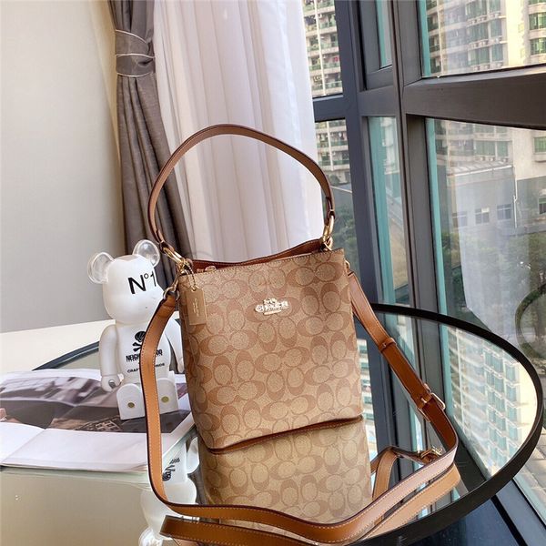 

c large capacity bucket bag single shoulder portable straddle lady's luxuryss designerss yw