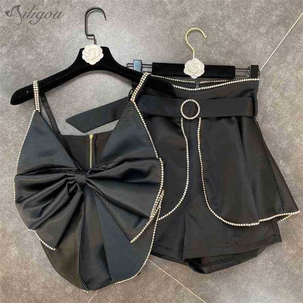 

summer products black solid v-neck diamond bow ladies sling with belt high waist shorts two-piece set 210525, White