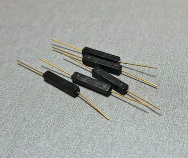 

dhl shipping gps-14a 2x14mmc reed switch normally open