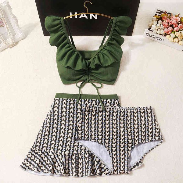 

swimwear suit inswind obscures belly slim three-piece set student xiao qingxin, style of conservative korea, White;black