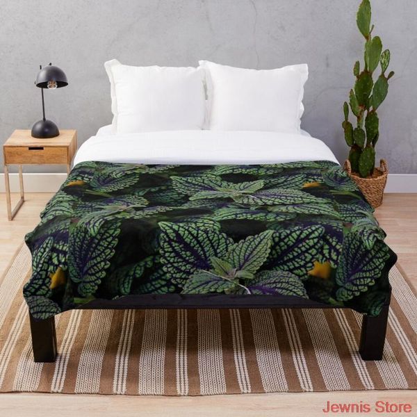 

blankets deep green throw blanket soft cozy lightweight microfleece sofa all season living room/bedroom warm