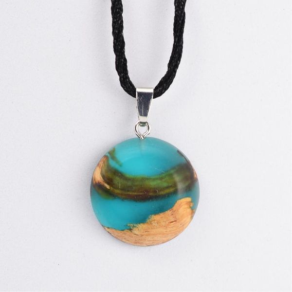 

pendant necklaces 2021 fashion handmade round necklace ancient wood resin combined jewelry with smell of natural gift, Silver