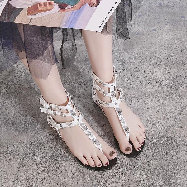 

women's fashion flip-flops and flat sandals, Black