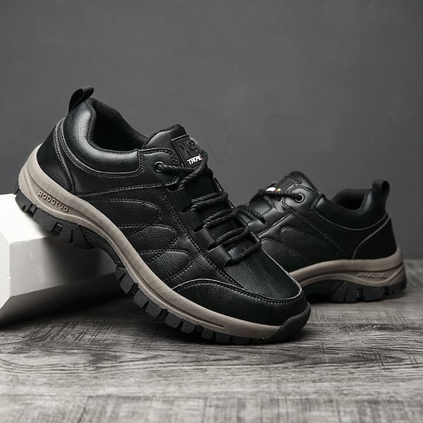 

outdoor men's mountaineering cotton shoes winter warm plush leisure middle-aged and elderly, Black