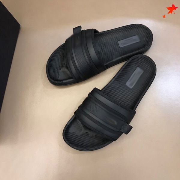 

2021 slipper designer slide summer sandals fashion men beach indoor flat flip flops leather luxurys shoes mens slippers with box size 39-45, Black