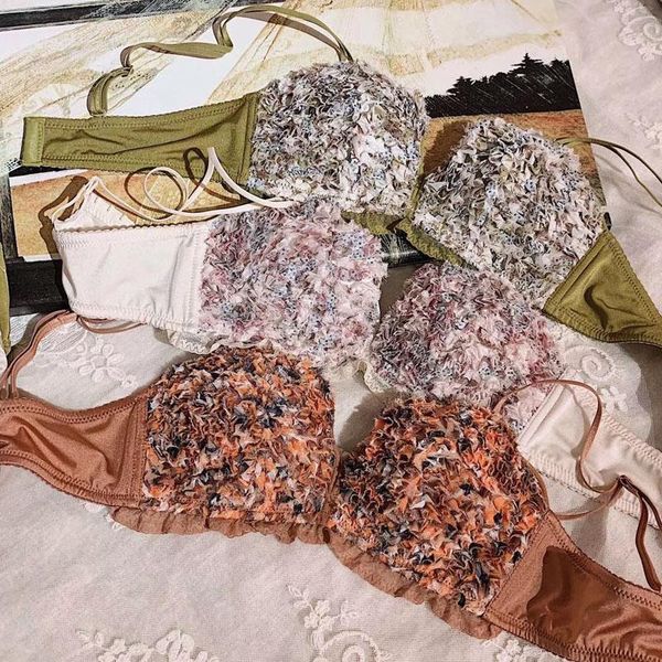 

bras sets 2021 autumn and winter retro style push up seamless ladies bra panty set woolen women underwear female intimates, Red;black