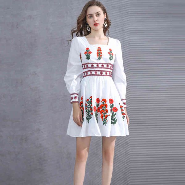 

woman ed in embroidery elegant red flowers leisure temperament holiday party long 2021 autumn and winter es, Black;gray