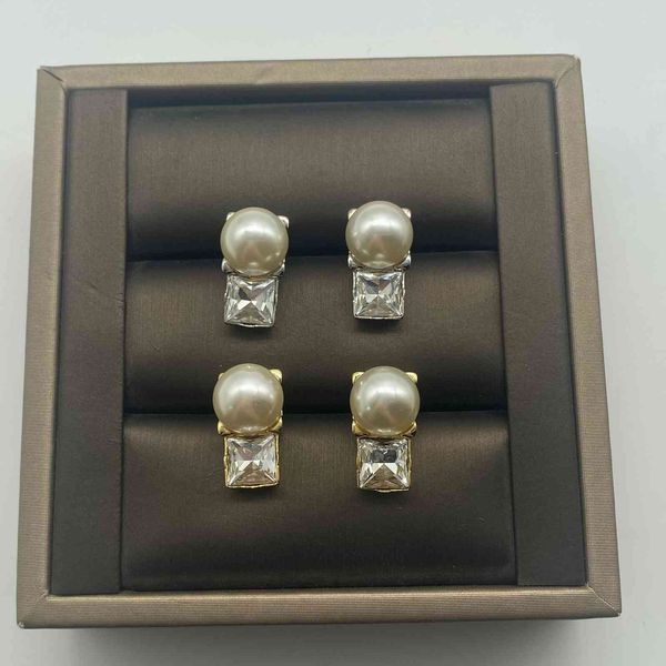 

design jewelry new pearl rhinestone earrings miss miao is simple, mini, fashionable, sweet earrings, Golden