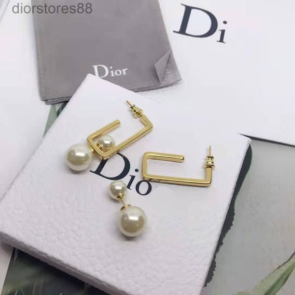 

ring d home / di 2021 pearl size cd letter earrings women's fashion temperament, Silver