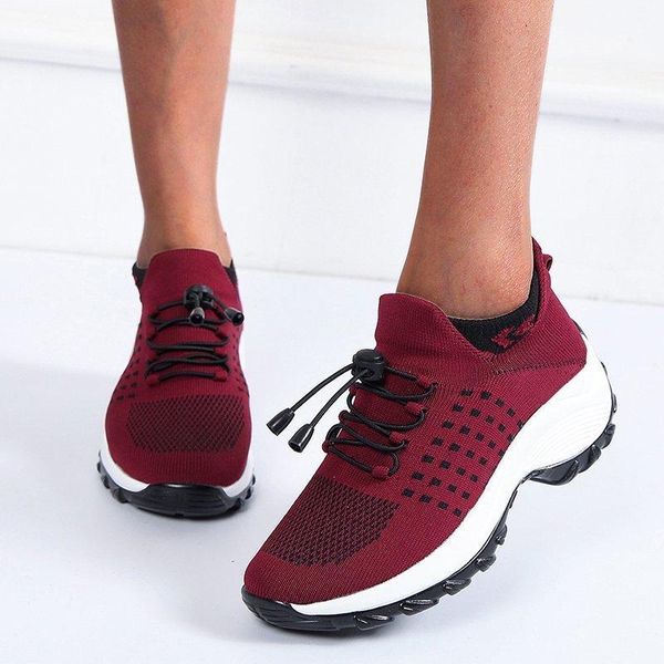 

wish oversize casual shoes 2021 summer mesh versatile breathable comfortable round head flat bottom mom's sandals, Black