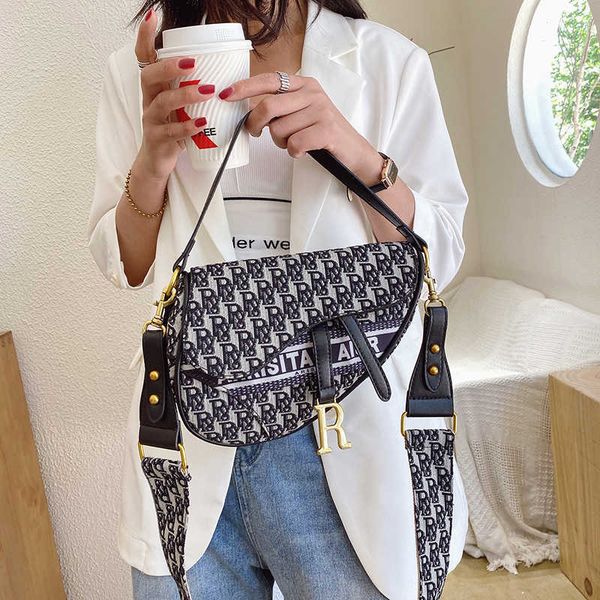 

women's bag 2020 star fashion printed canvas saddle bag